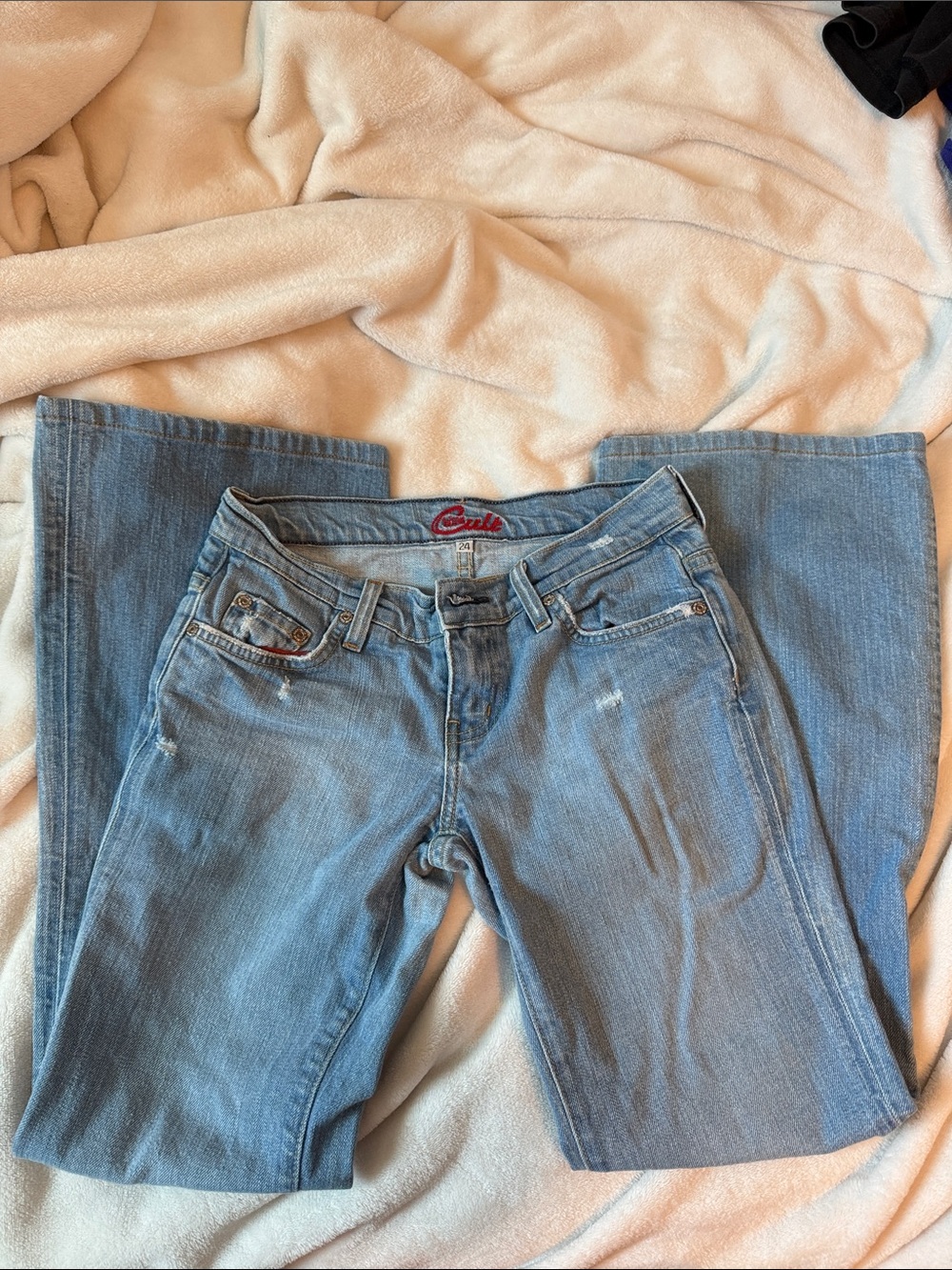 ECI Women's Light Wash Bootcut Jeans